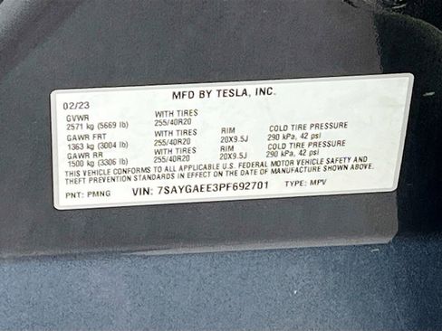 Used 2023 Tesla Model Y Long Range AWD/4WD image 31
