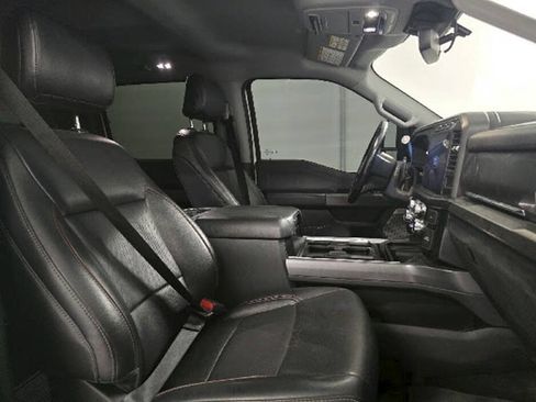 Used 2024 Ford F250 Lariat w/ FX4 Off-Road Package AWD/4WD image 18