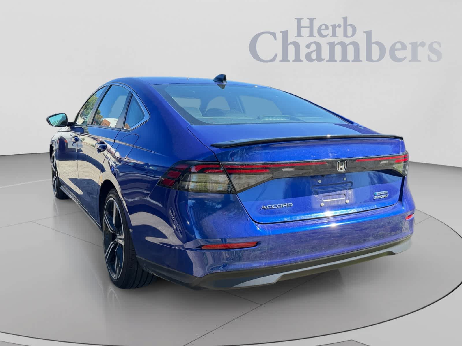 Used 2024 Honda Accord Sport image 2