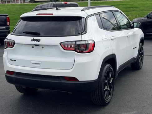 Used 2025 Jeep Compass Latitude w/ Altitude Special Edition AWD/4WD image 5