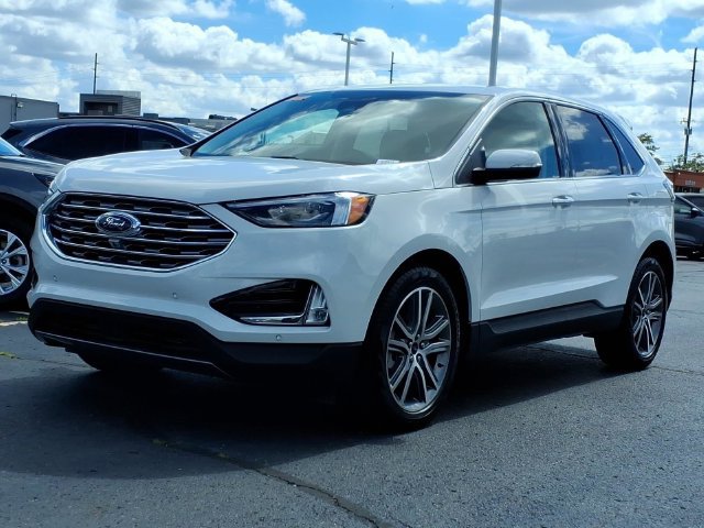 Used 2024 Ford Edge Titanium w/ Equipment Group 301A AWD/4WD image 3