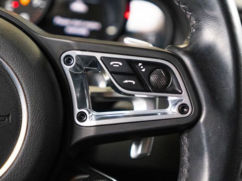 Certified 2018 Porsche 911 Carrera S RWD image 36