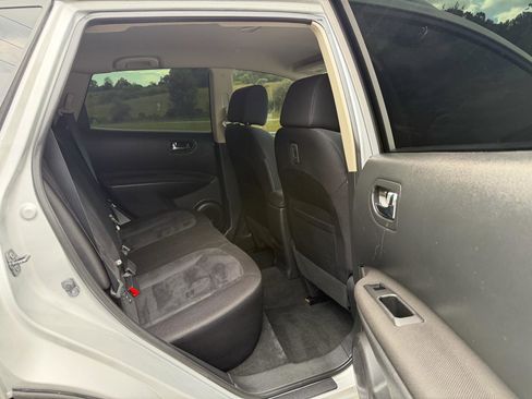 Used 2015 Nissan Rogue S w/ Convenience Package AWD/4WD image 21
