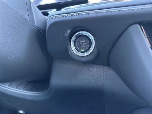 New 2025 Chevrolet Suburban Premier image 17