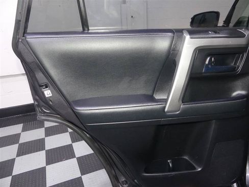 Used 2020 Toyota 4Runner Limited AWD/4WD image 25
