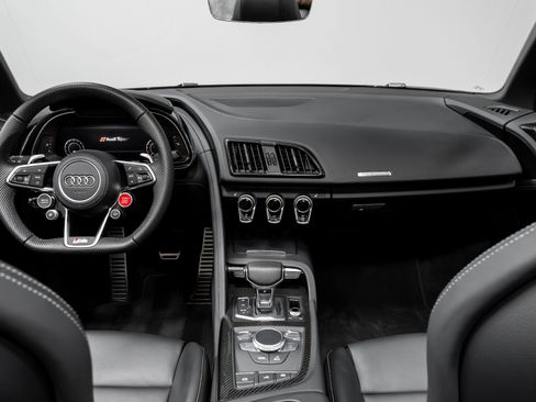 Used 2022 Audi R8 V10 performance image 12