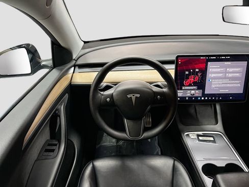 Used 2022 Tesla Model Y Performance image 21