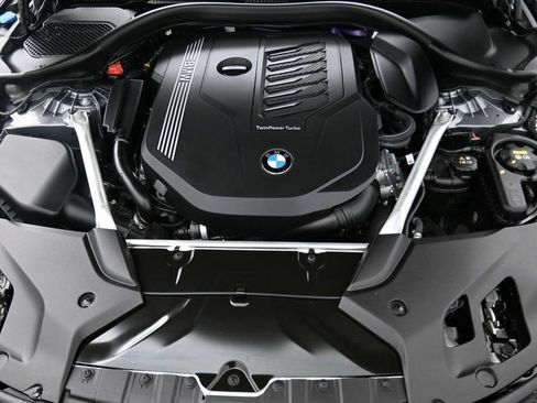Used 2023 BMW 540i w/ Convenience Package RWD image 8