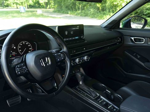 Certified 2025 Honda Civic Sport image 16