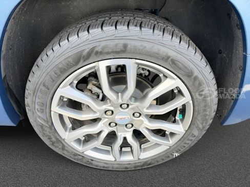 Used 2024 GMC Terrain Denali w/ Denali Premium Package AWD/4WD image 33