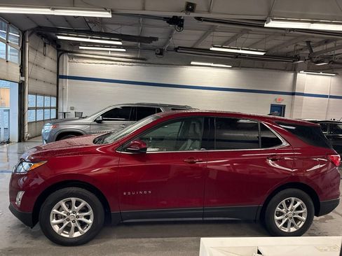 Used 2020 Chevrolet Equinox LT AWD/4WD image 2