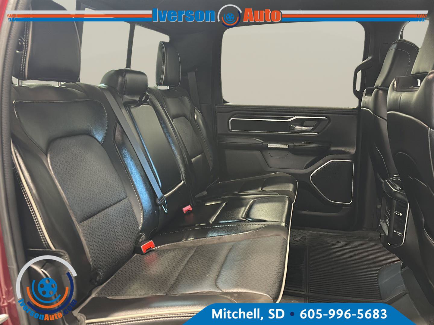 Used 2023 RAM 1500 Laramie AWD/4WD image 30