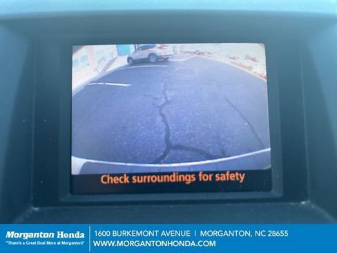 Used 2012 Toyota Highlander FWD w/ Tech Pkg image 24