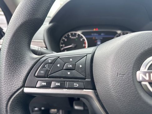 Used 2023 Nissan Altima 2.5 SV image 22