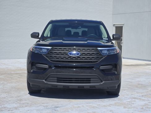 Used 2021 Ford Explorer 2WD image 3