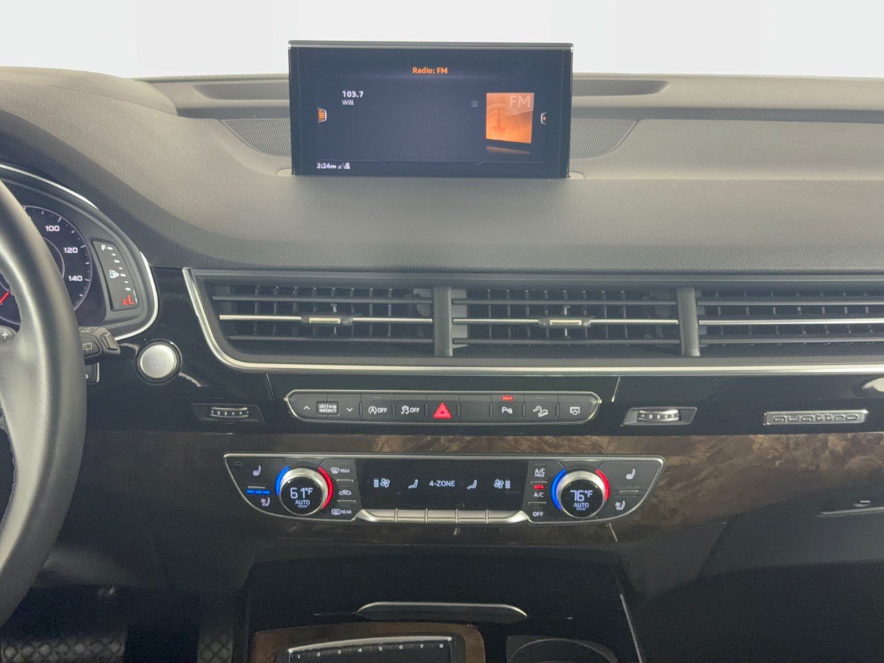 Used 2018 Audi Q7 3.0T Prestige w/ Prestige Package AWD/4WD image 22