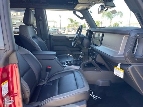 New 2026 Ford Bronco Outer Banks w/ Sasquatch Package AWD/4WD image 27