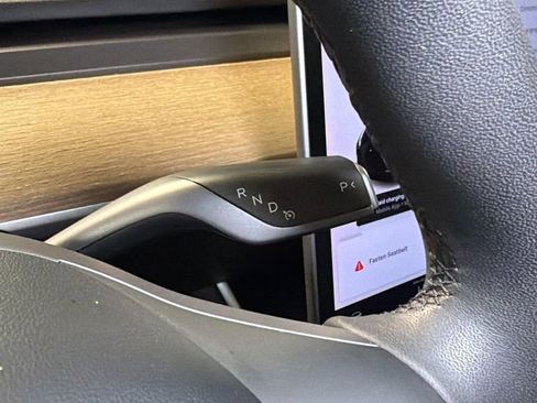 Used 2020 Tesla Model 3 Standard Range image 37