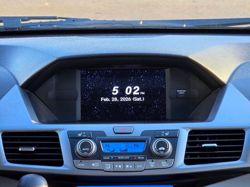 Used 2012 Honda Odyssey EX-L image 18