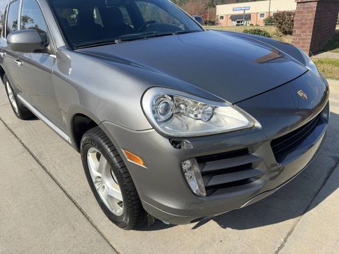 Used 2008 Porsche Cayenne S image 13