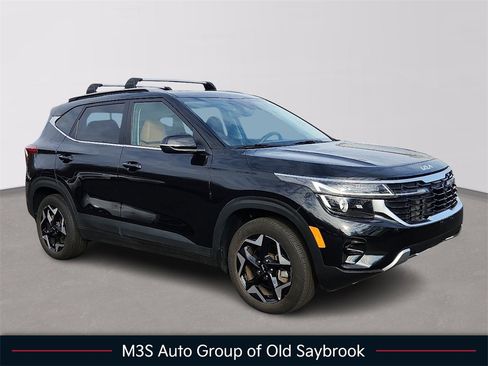 Certified 2024 Kia Seltos EX image 1