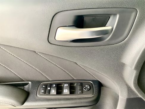 Used 2023 Dodge Charger R/T w/ Blacktop Package image 13