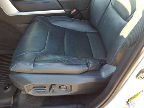 Used 2025 Toyota Tundra Platinum AWD/4WD image 24