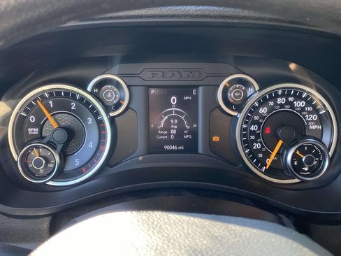 Used 2019 RAM 3500 Tradesman w/ Chrome Appearance Group AWD/4WD image 25