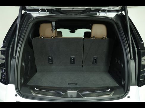 Used 2025 Chevrolet Tahoe High Country w/ LPO, Illumination Package image 24