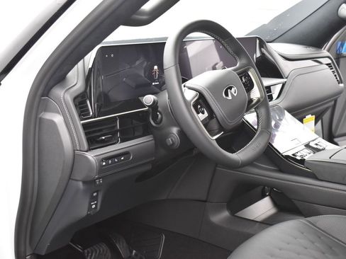 New 2026 INFINITI QX80 Autograph image 7