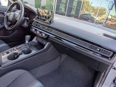 Certified 2025 Honda Civic Sport image 21