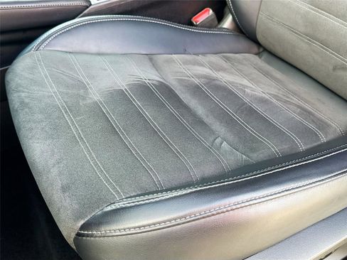 Used 2024 Mitsubishi Outlander SE image 20