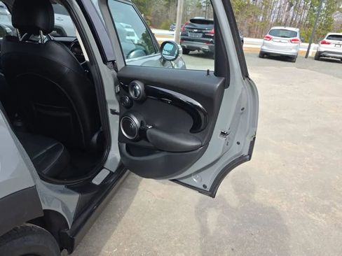 Used 2015 MINI Cooper S image 38