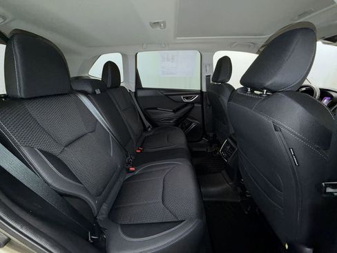 Used 2024 Subaru Forester Premium AWD/4WD image 16