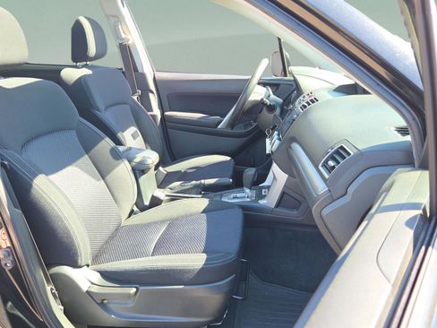 Used 2018 Subaru Forester 2.5i Premium w/ All-Weather Package image 21