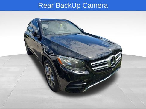 Used 2016 Mercedes-Benz GLC 300 4MATIC image 3