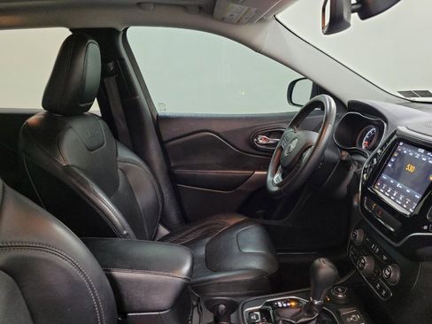 Used 2019 Jeep Cherokee Limited AWD/4WD image 21