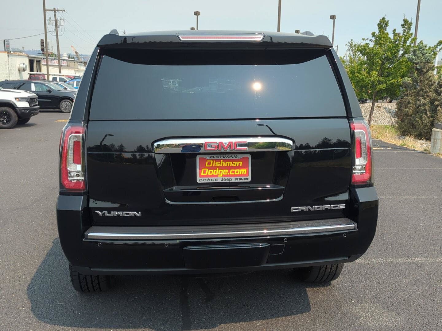 Used 2019 GMC Yukon Denali w/ Denali Ultimate Package AWD/4WD image 5