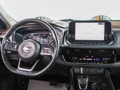 Used 2023 Nissan Rogue SL w/ SL Premium Package image 17