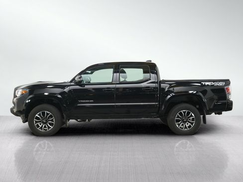 Used 2023 Toyota Tacoma TRD Sport AWD/4WD image 2