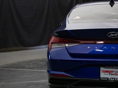 Used 2023 Hyundai Elantra Limited w/ Cargo Package image 12