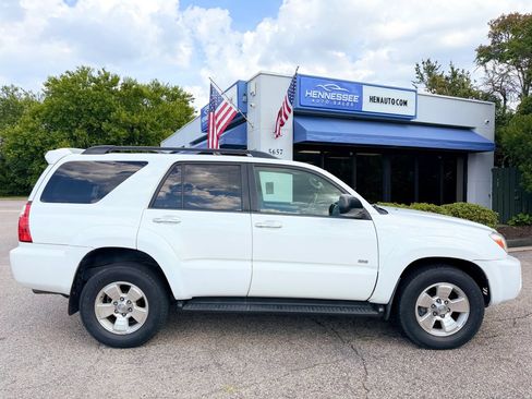 Used 2006 Toyota 4Runner SR5 RWD image 11