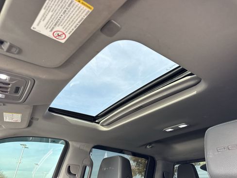 Used 2020 GMC Sierra 3500 Denali w/ Denali Ultimate Package image 31