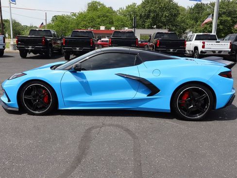 Used 2025 Chevrolet Corvette Stingray Convertible w/ 1LT RWD image 25