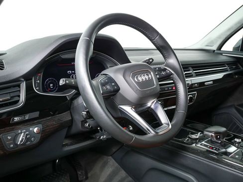 Used 2018 Audi Q7 3.0T Prestige AWD/4WD image 4