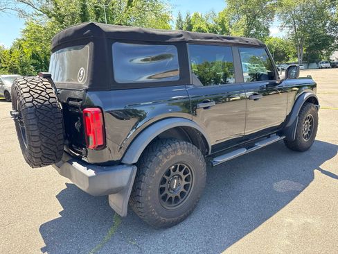 Used 2022 Ford Bronco 4-Door AWD/4WD image 3