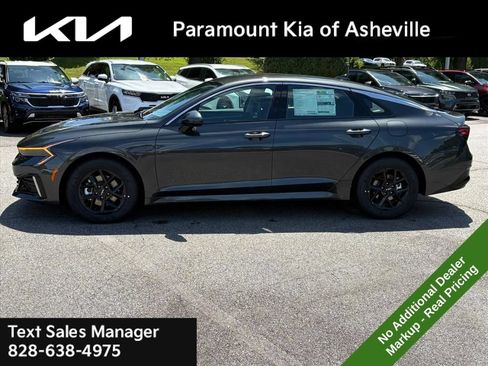 New 2026 Kia K5 LXS FWD image 3