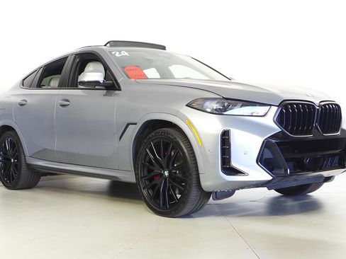 Used 2024 BMW X6 xDrive40i w/ M Sport Professional Package AWD/4WD image 4