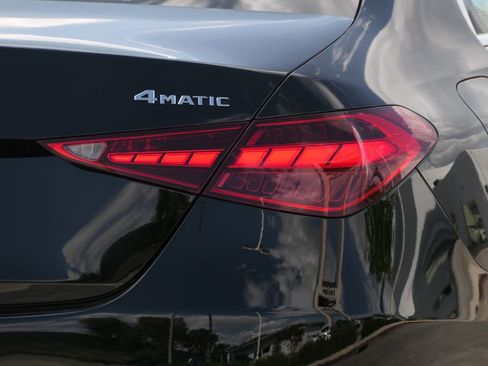 Used 2025 Mercedes-Benz C 300 4MATIC Sedan image 3