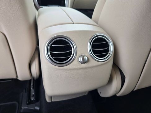 Used 2022 Mercedes-Benz GLC 300 4MATIC image 13